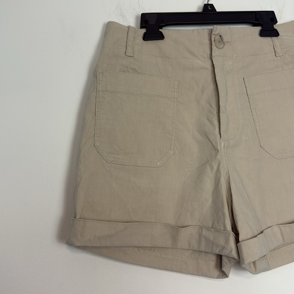 Anthropologie Megan High Rise Patch Pocket Shorts. Tan. Size 29. - Picture 7 of 13